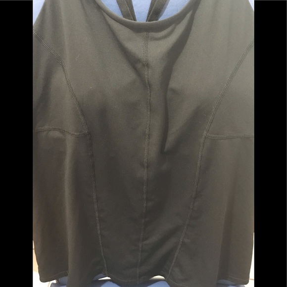 Fabletics Arianna tank - Picture 4 of 14